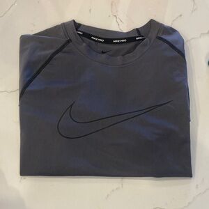 Nike Pro Slim Fit Gray Top